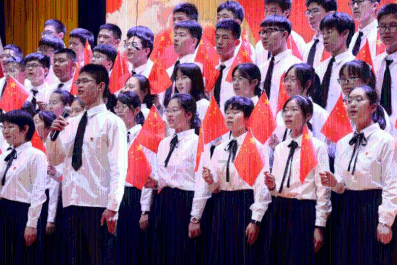 从小被禁止吃糖,孩子“报复性补偿”,家长懵了:该怎么管?