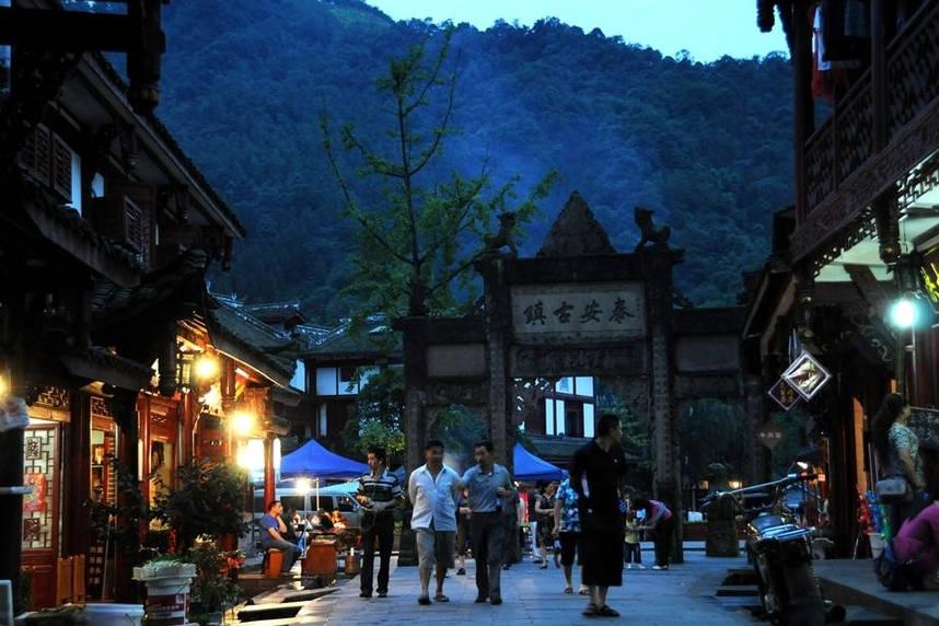 武汉铁警:强化巡控保安全
